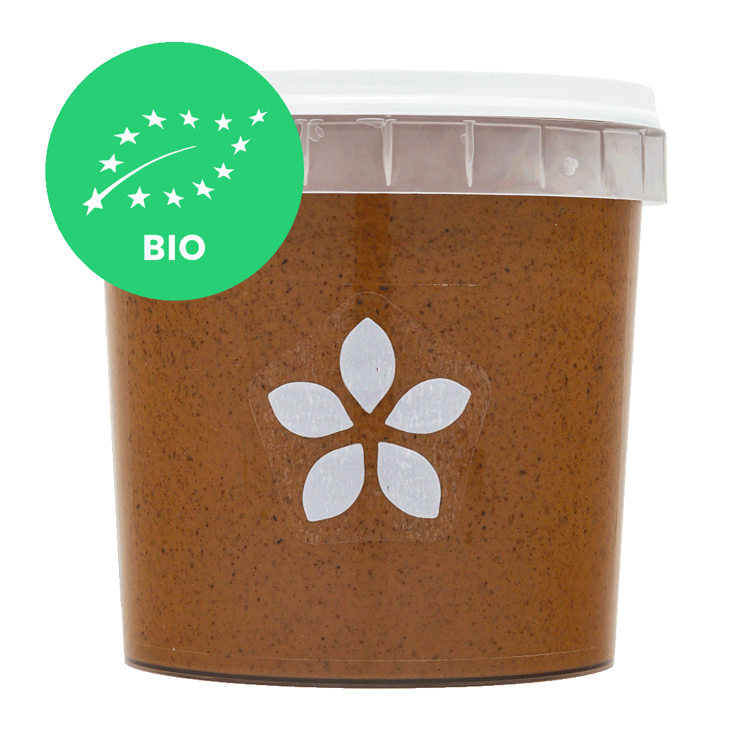 ALMOND • with skin. creamy paste of roasted kernels. no additives. organic.