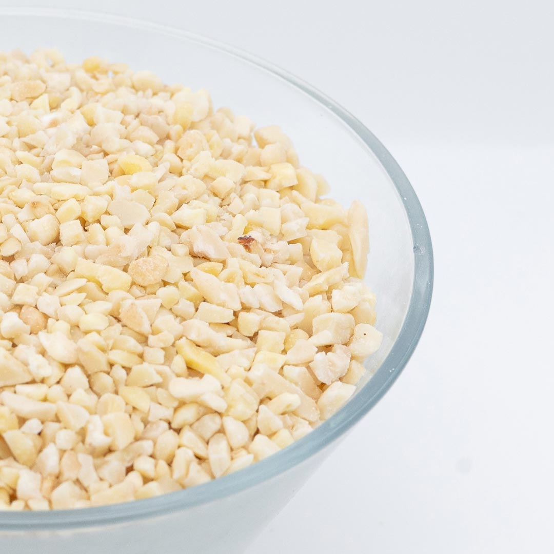 ALMOND • skinless. chopped. no additives.