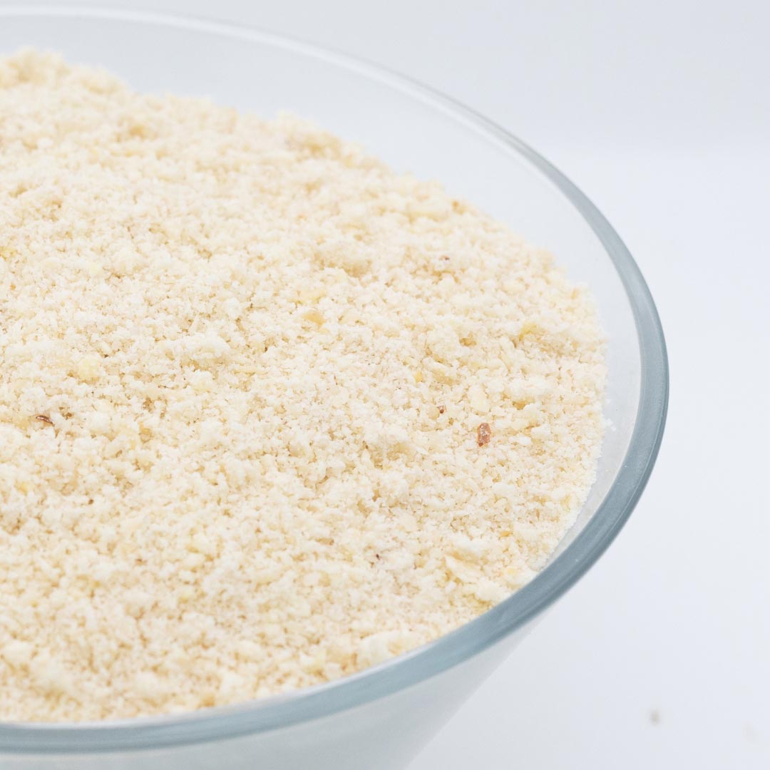 ALMONDS • skinless. flour. no additives.