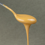 CAJU • pasta cremosa de miolo torrado. 90% caju misturado com 10% avelã. sem aditivos.