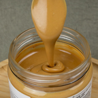 CAJU • pasta cremosa de miolo torrado. 90% caju misturado com 10% avelã. sem aditivos.