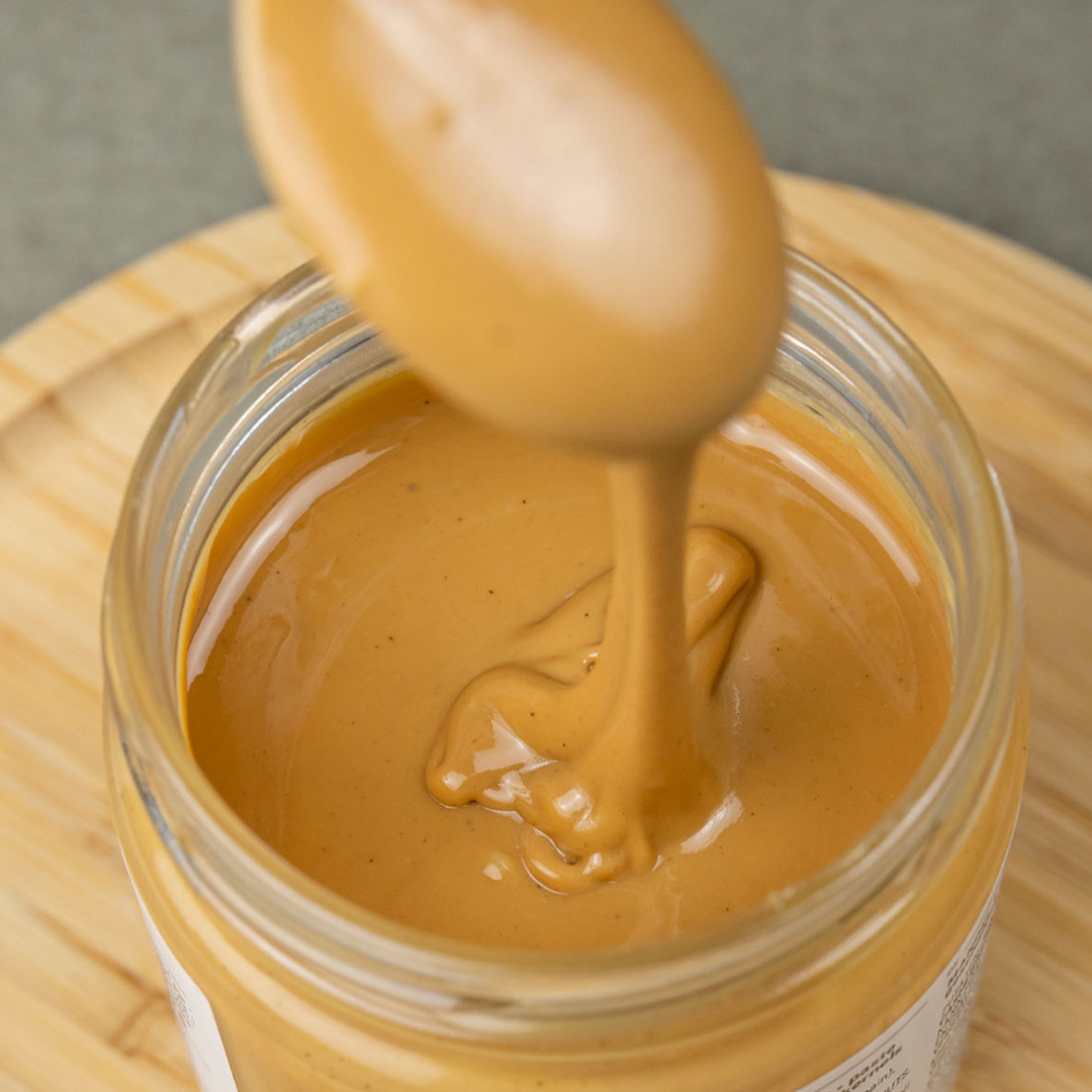 HAZELNUT + CASHEW • 50%50 creamy paste mix. skinless roasted kernels. no additives.