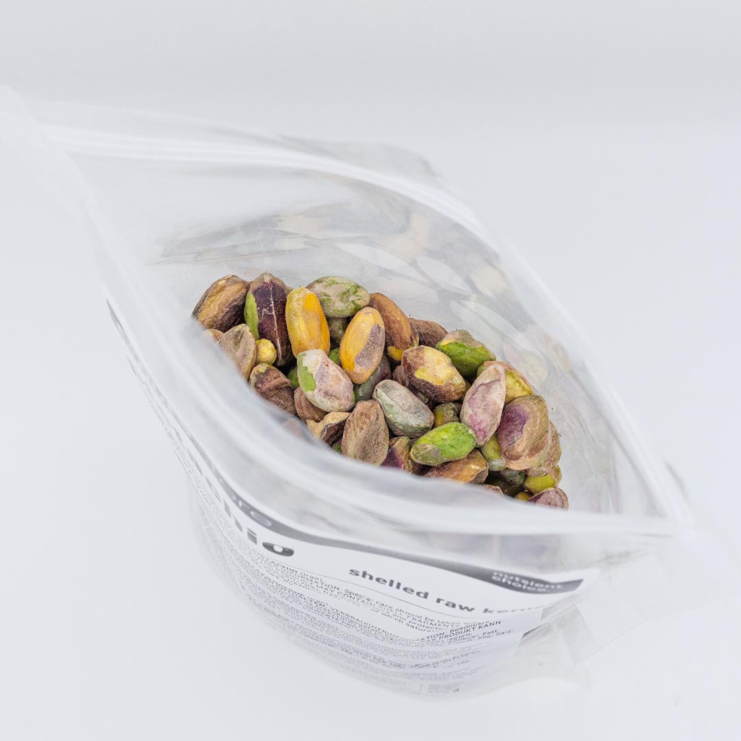 PISTACHIOS • shelled. no additives.