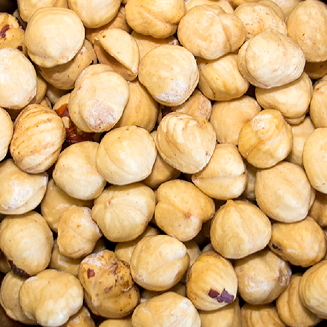 HAZELNUT • skinless roasted kernels. no additives.