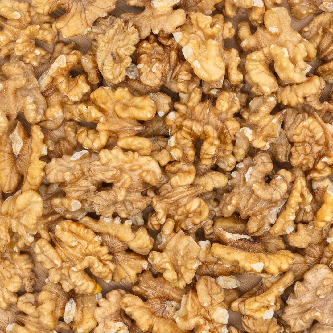 WALNUTS • halves. no additives.